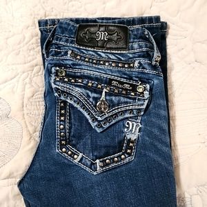 MISS ME SIGNATURE BOOT CUT EMBELLISHED JEANS STYLE JP7231BV